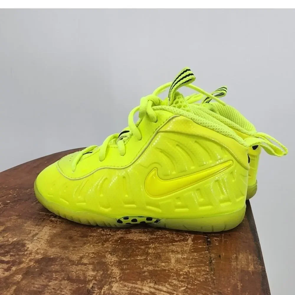 Infant‎ Nike Little Posite One Volt  Pro Toddler Size 7C Neon Green